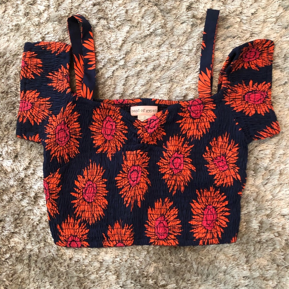 Crop top